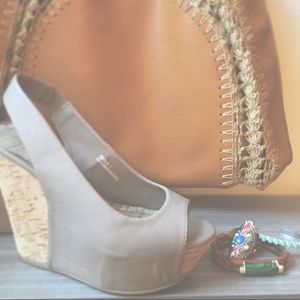 Killer ❤️ cork wedges Sz 6